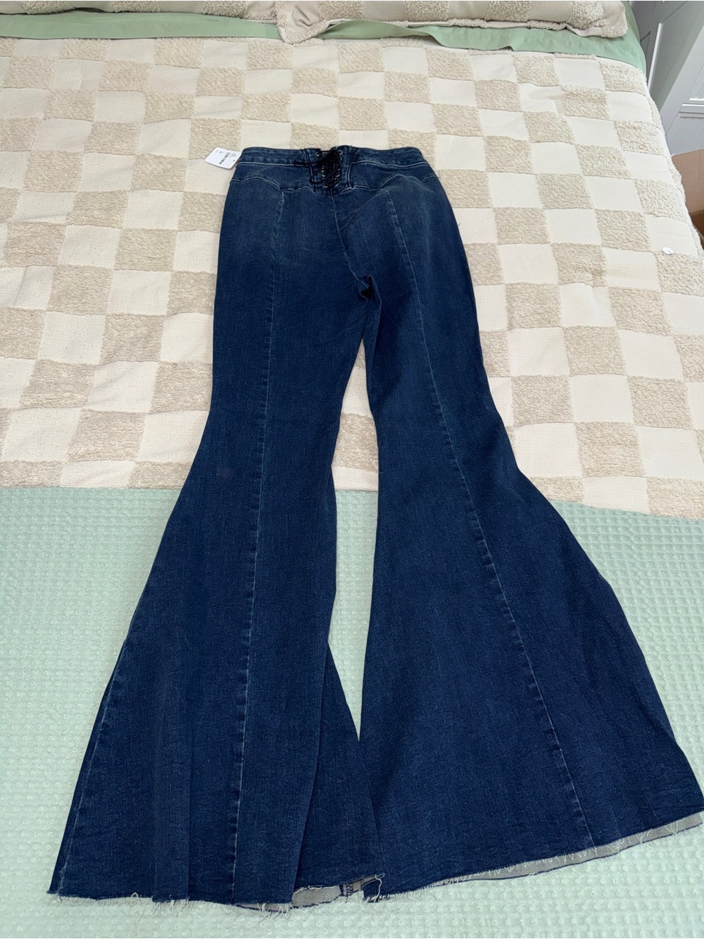 NWT We The Free CRVY Dark Blue Women's Flared Jeans